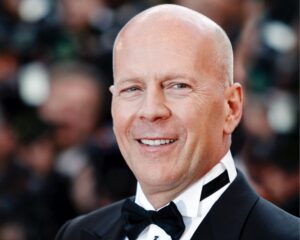 Bruce Willis Vermögen 2022: So viel Geld hat der pensionierte Schauspieler!